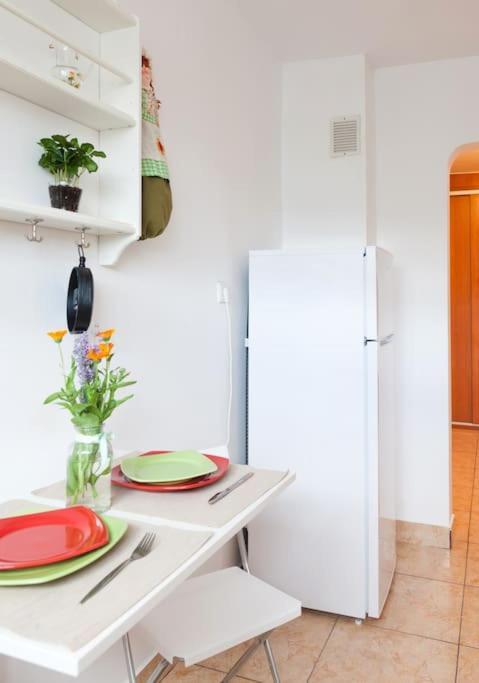 Cozy Cluj-Napoca Apartment In A Quiet Area Экстерьер фото